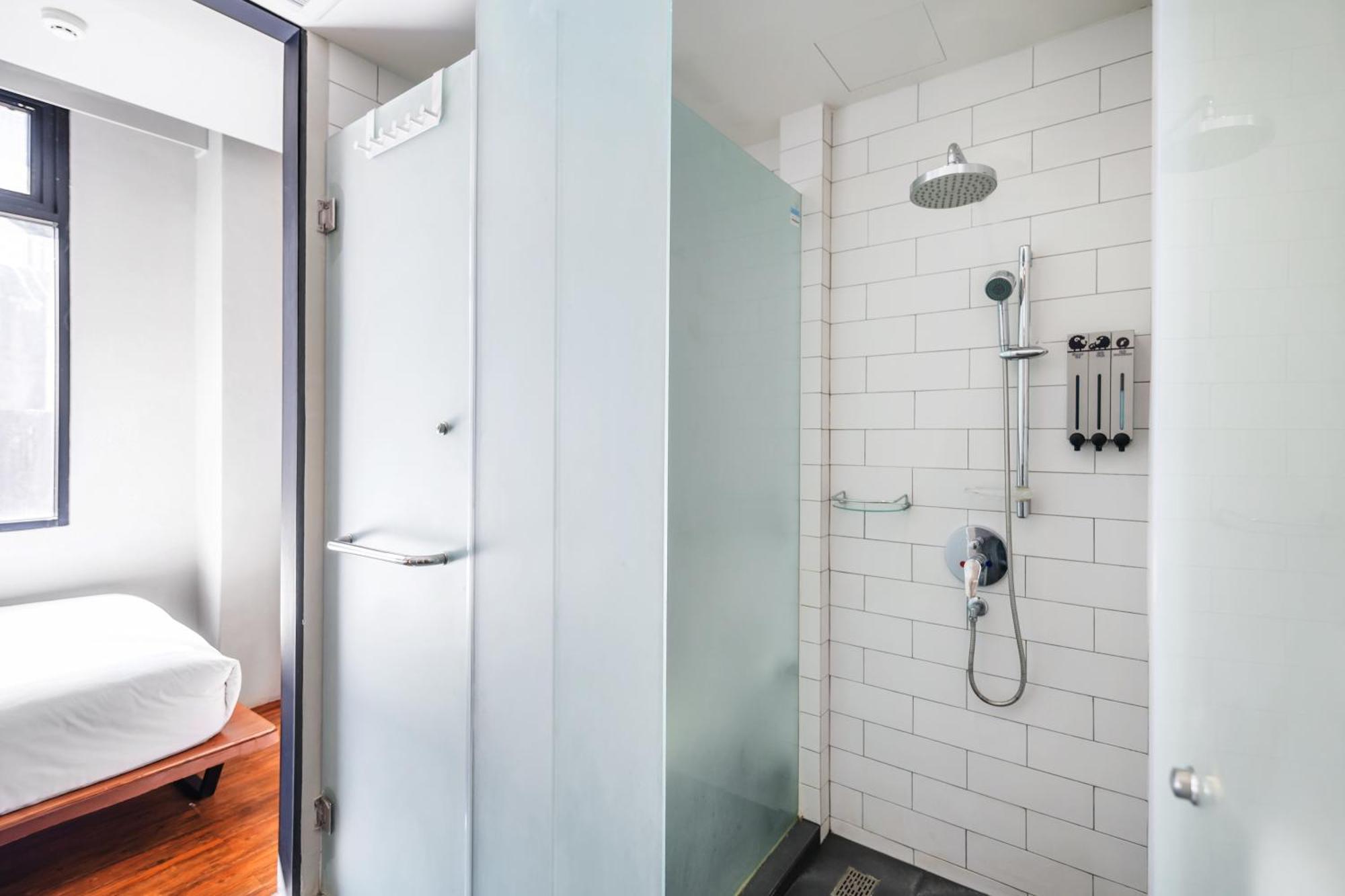 Kokotel Bangkok Surawong Habitación foto
