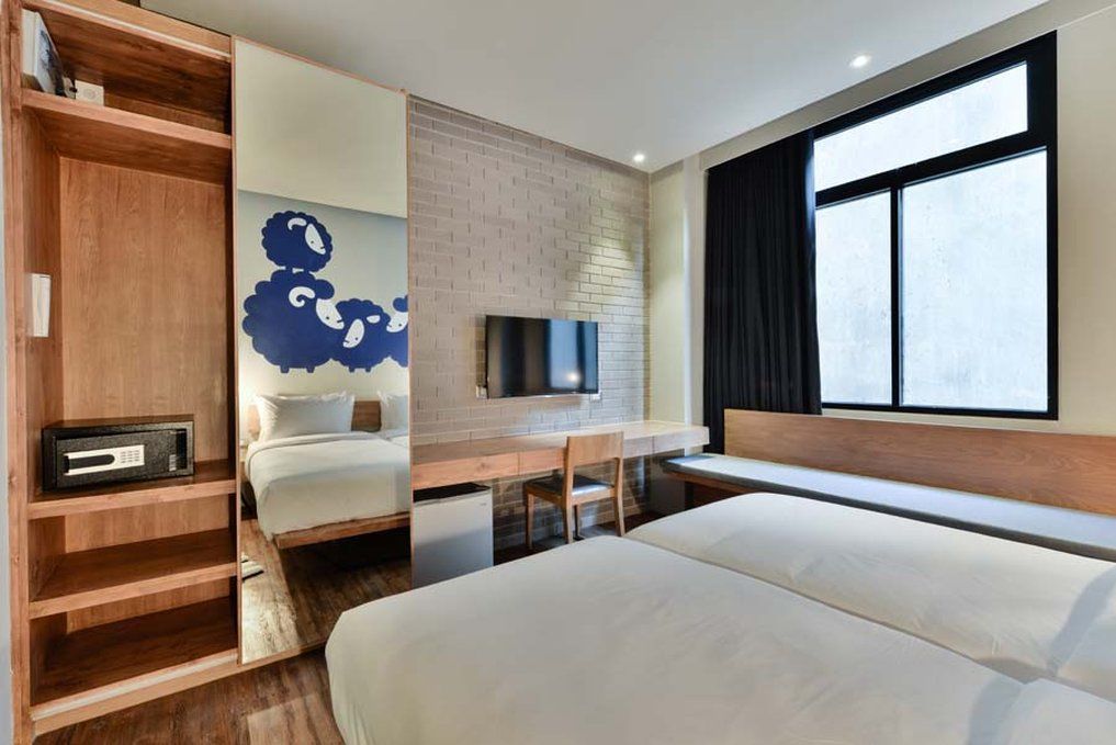 Kokotel Bangkok Surawong Exterior foto